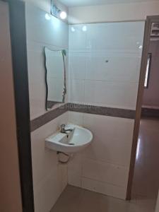 Bathroom Image of 1985 Sq.ft 3 BHK Apartment / Flat for rent in Bhatha Surat for Rs. 21000