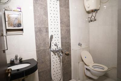 Bathroom Image of 1300 Sq.ft 3 BHK Apartment / Flat for sale in Ramdaspeth Nagpur for Rs. 15000000