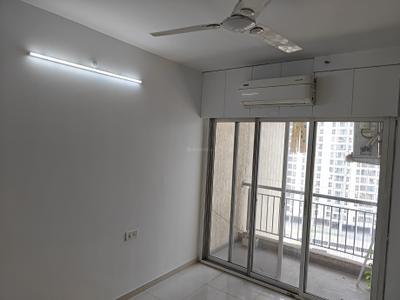 Bedroom Image of 1200 Sq.ft 3 BHK Apartment / Flat for rent in Godrej Emerald, Thane West Thane for Rs. 37000
