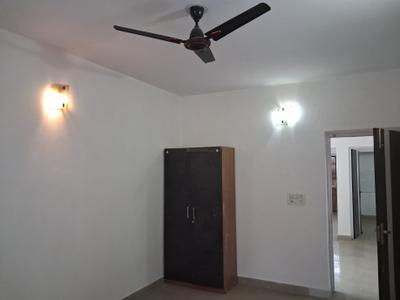 Bedroom Image of 2800 Sq.ft 6 BHK Builder Floor for sale in Sarita Vihar New Delhi for Rs. 28500000