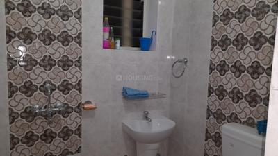 Bathroom Image of 800 Sq.ft 2 BHK Apartment / Flat for rent in Tulsipur Cuttack for Rs. 20000