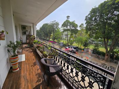 Balcony Image of 4500 Sq.ft 5 BHK Builder Floor for sale in Big Block South City 2, Sector 49 Gurgaon for Rs. 60000000