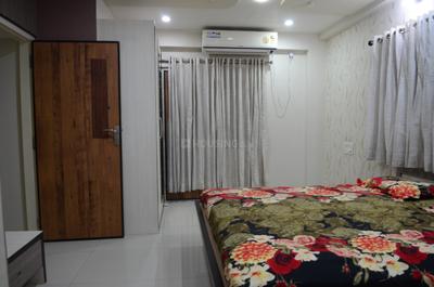 Bedroom Image of 3500 Sq.ft 4 BHK Independent House for rent in Shri Shantram Pratistha Bungalows, Shanti Nagar Nadiad for Rs. 30000