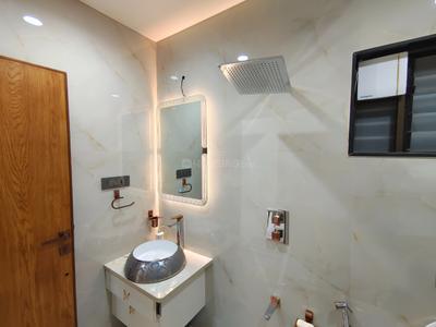 Bathroom Image of 6300 Sq.ft 5 BHK Independent House for sale in Maninagar Ahmedabad for Rs. 70000000