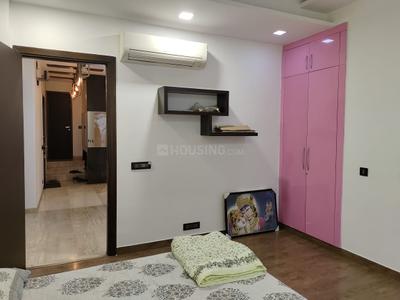Bedroom Image of 2700 Sq.ft 3 BHK Builder Floor for sale in Safdarjung Enclave New Delhi for Rs. 70000000