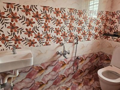 Bathroom Image of 850 Sq.ft 2 BHK Independent House for rent in Iyyapa Nagar Chennai for Rs. 15000
