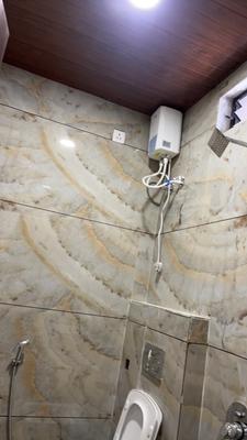 Bathroom Image of 650 Sq.ft 1 BHK Apartment / Flat for rent in Mahalakshmi Nagar Indore for Rs. 15000