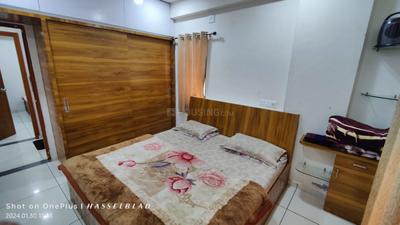 Bedroom Image of 1050 Sq.ft 2 BHK Apartment / Flat for sale in Sayajipura Vadodara for Rs. 3800000