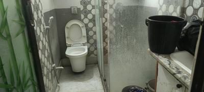 Bathroom Image of 1250 Sq.ft 3 BHK Apartment / Flat for sale in Behala Kolkata for Rs. 6500000