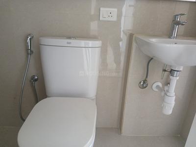 Bathroom Image of 580 Sq.ft 1 BHK Apartment / Flat for sale in Hiranandani Solitaire Studio Apartment, Hiranandani Estate Thane for Rs. 9200000
