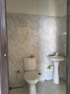 Common Bathroom Image of 1155 Sq.ft 2.5 BHK Apartment / Flat for sale in Prateek Grand City, Siddharth Vihar Ghaziabad for Rs. 10500000