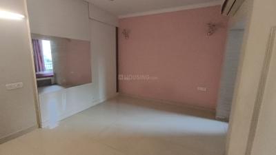 Bedroom Image of 1359 Sq.ft 3 BHK Apartment / Flat for sale in Paramount Floraville, Sector 137 Noida for Rs. 16800000