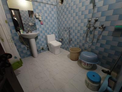 Bathroom Image of 3600 Sq.ft 4 BHK Independent House for sale in Rajpur Road Dehradun for Rs. 30000000