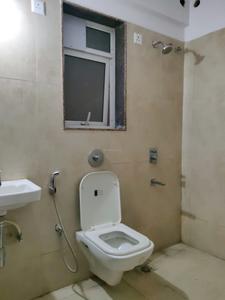 Common Bathroom Image of 605 Sq.ft 1 BHK Apartment / Flat for sale in Kasarvadavali Thane for Rs. 6000000