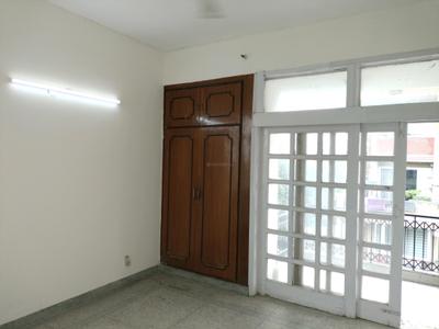 Bedroom Image of 1600 Sq.ft 3 BHK Apartment / Flat for sale in Hahnemann Apartments, Sector 6 Dwarka New Delhi for Rs. 27000000