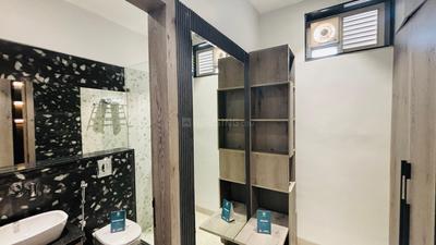 Bathroom Image of 1950 Sq.ft 3 BHK Apartment / Flat for sale in Bhatagaon Raipur for Rs. 6825000
