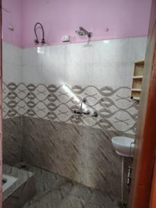 Bathroom Image of 1100 Sq.ft 2 BHK Builder Floor for rent in Sector 9B Gurgaon for Rs. 12000