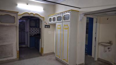 Living Room Image of 876 Sq.ft 2 BHK Apartment / Flat for sale in Balajirao Pet Tenali for Rs. 3500000