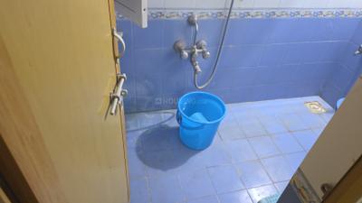 Bathroom Image of 500 Sq.ft 1 BHK Apartment / Flat for rent in Satellite Ahmedabad for Rs. 23000