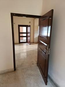 Bedroom Image of 1250 Sq.ft 2 BHK Builder Floor for rent in Sector 70 Noida for Rs. 26000