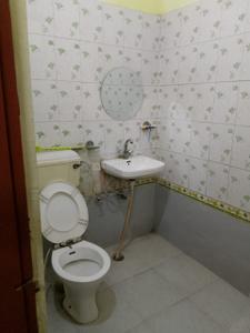 Bathroom Image of 882 Sq.ft 3 BHK Independent House for sale in Sector 3A Gurgaon for Rs. 12000000