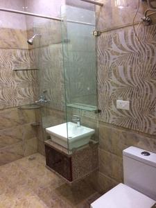 Bathroom Image of 1800 Sq.ft 7 BHK Independent House for sale in Tajganj Agra for Rs. 8500000