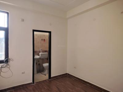 Bedroom Image of 850 Sq.ft 2 BHK Builder Floor for sale in Shahberi Greater Noida for Rs. 2000000