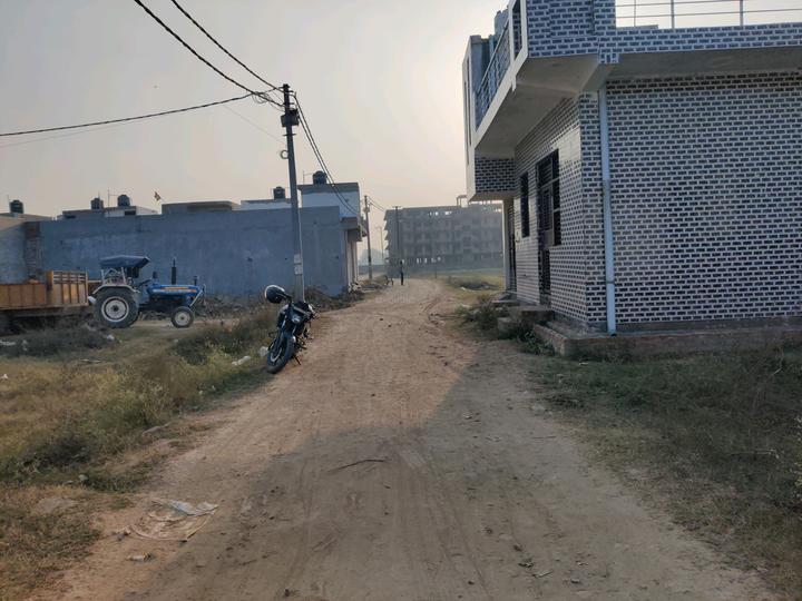 Lal Kuan Main Image 1