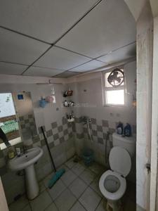 Bathroom Image of 1450 Sq.ft 3 BHK Apartment / Flat for sale in 16th Parkview Gaur Yamuna City, Yeida Greater Noida for Rs. 12500000