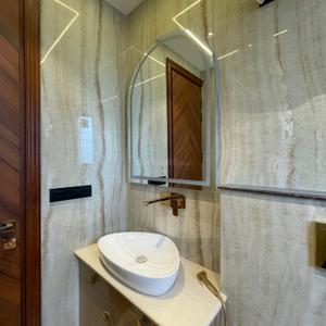 Bathroom Image of 2760 Sq.ft 4 BHK Builder Floor for sale in Satya The Legend, Sector 57 Gurgaon for Rs. 23500000