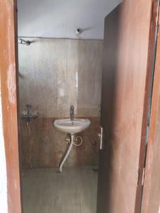 Bathroom Image of 1700 Sq.ft 4 BHK Apartment / Flat for rent in LDA Parijat Apartment, Gomti Nagar Lucknow for Rs. 24000