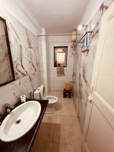 Image of 750 Sq.ft 2 BHK Apartment / Flat for rent in Santacruz West, Mumbai for Rs. 110009