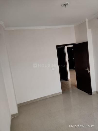 Amrapali Leisure Valley Main Image 1