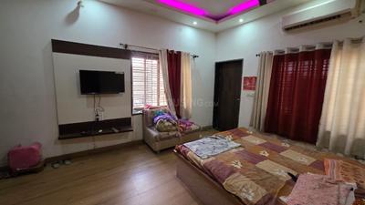 Bedroom Image of 6500 Sq.ft 8 BHK Independent House for sale in Neelbad Bhopal for Rs. 45000000