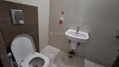 Bathroom Image of 1246 Sq.ft 2 BHK Apartment / Flat for rent in Alliance The Eminence, Gazipur Zirakpur for Rs. 18000