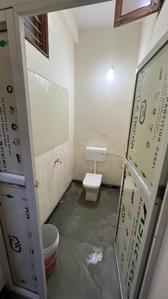 Bathroom Image of 650 Sq.ft 1 RK Independent House for rent in Vijay Nagar Indore for Rs. 12000