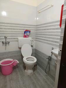 Common Bathroom Image of 900 Sq.ft 1 BHK Apartment / Flat for rent in Kondapur Hyderabad for Rs. 25000