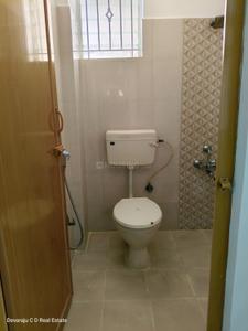 Bathroom Image of 1000 Sq.ft 1 BHK Builder Floor for rent in Koramangala Bengaluru for Rs. 21000