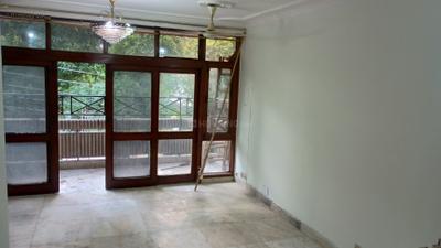 Living Room Image of 1800 Sq.ft 3 BHK Builder Floor for rent in East Of Kailash New Delhi for Rs. 50000