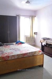 Bedroom Image of 2400 Sq.ft 4 BHK Apartment / Flat for sale in Bathal apartment, Patparganj New Delhi for Rs. 33800000