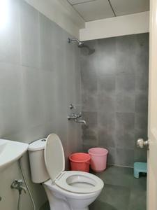 Common Bathroom Image of 680 Sq.ft 1 BHK Apartment / Flat for sale in Kasarvadavali Thane for Rs. 6000000