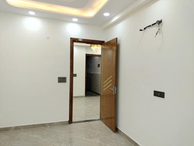 Bedroom Image of 1300 Sq.ft 4 BHK Builder Floor for sale in Deenpur New Delhi for Rs. 13000000