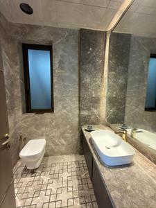 Bathroom Image of 2550 Sq.ft 4 BHK Builder Floor for rent in Hauz Khas New Delhi for Rs. 450000