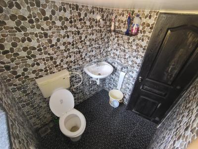 Bathroom Image of 1037 Sq.ft 2.5 BHK Independent House for rent in Panjim Goa for Rs. 55000