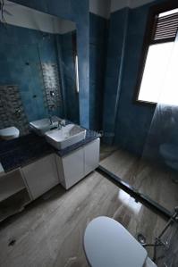 Bathroom Image of 2000 Sq.ft 3 BHK Builder Floor for sale in Green Park Extension New Delhi for Rs. 62500000