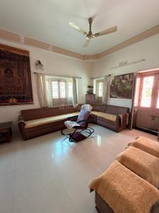 5 BHK Independent House