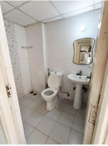 Bathroom Image of 1150 Sq.ft 2.5 BHK Apartment / Flat for rent in Supertech Cape Town, Sector 74 Noida for Rs. 26000