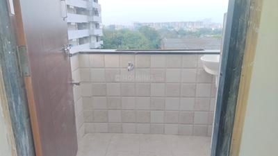 Bathroom Image of 900 Sq.ft 1 BHK Independent House for rent in Kondapur Hyderabad for Rs. 24000