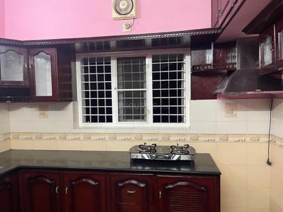 Kitchen Image of 1600 Sq.ft 3 BHK Builder Floor for rent in Vennala Kochi for Rs. 30000