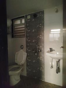 Common Bathroom Image of 582 Sq.ft 1 BHK Apartment / Flat for sale in Thakur Galaxy, Boisar Mumbai for Rs. 2900000